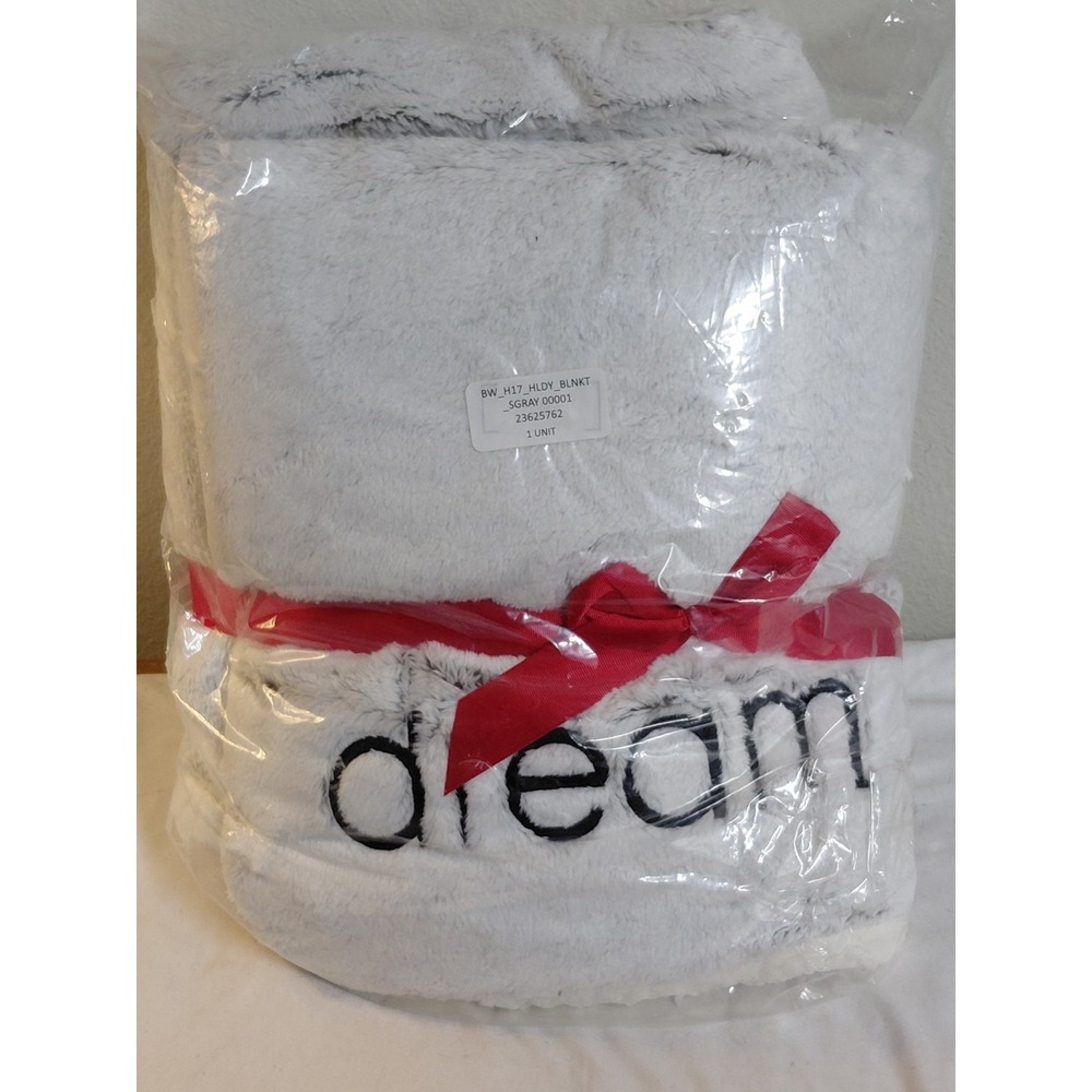 Bath & Body Works Holiday "Dream" Sherpa Throw Blanket 50x60 Gray New
